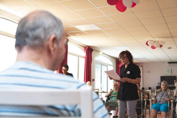 Nous tenons à ce que les seniors maintiennent une vie sociale de qualité.